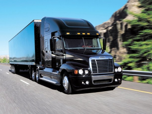 Бампер Freightliner FLC 120 с 2004 г.в., центр купить недорого с доставкой в Красногорск