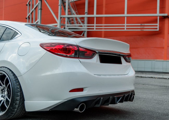 Крышка багажника var №1 место под номер "овал" для Mazda 6 (2013-н.в.) купить недорого с доставкой в Красногорск