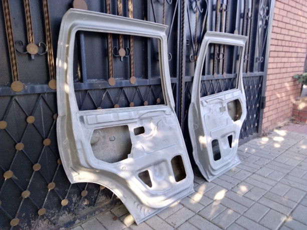 Задняя боковая дверь левая стеклопластиковая для Chevrolet Niv@ купить недорого с доставкой в Красногорск