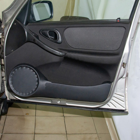 Подиумы B@3 2123 Chevrolet Niv@ (под динамики 20см) купить недорого с доставкой в Красногорск