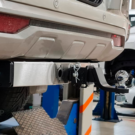 ТСУ /съемный квадрат/ c НЕРЖ Накладкой Mitsubishi Pajero Sport (2021-н.в.) купить недорого с доставкой в Красногорск