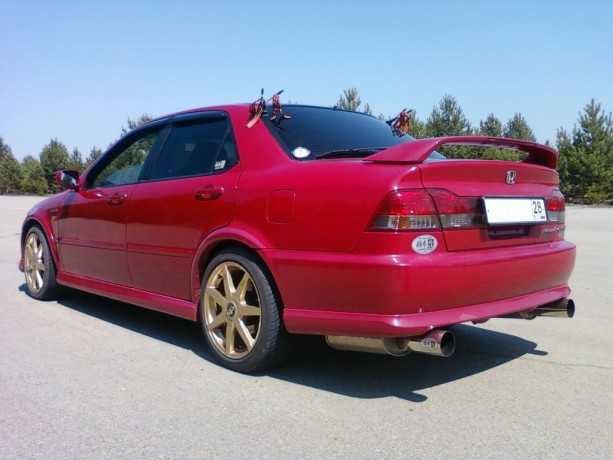 Накладка на задний бампер "Euro-R" Honda Accord/Torneo (Кузова CF3, CF4, CF5) купить недорого с доставкой в Красногорск