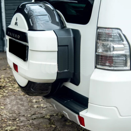 Бокс запасного колеса окрашенный и прошитый для Mitsubishi Pajero (IV gen)(2006-2015) купить недорого с доставкой в Красногорск