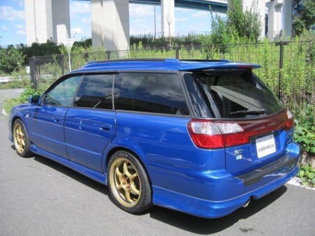 Накладка на задний бампер Subaru Legacy B4/Lancaster (Кузов BE5, BE9, BEE) Wagon BH5 купить недорого с доставкой в Красногорск