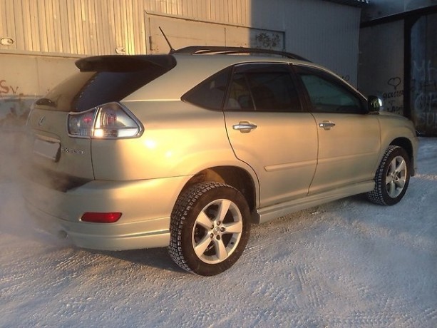 Накладка на задний бампер "Aura" Lexus RX 330 купить недорого с доставкой в Красногорск