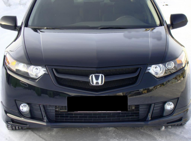 Решетка радиатора (под лого) "Sport" var №2 (сетка в комплекте) для Honda Accord VIII (2008-2010) купить недорого с доставкой в Красногорск