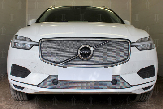 Защита радиатора "Standart" Volvo XC60 II (2017-н.в.) низ с парктроником, хром купить недорого с доставкой в Красногорск