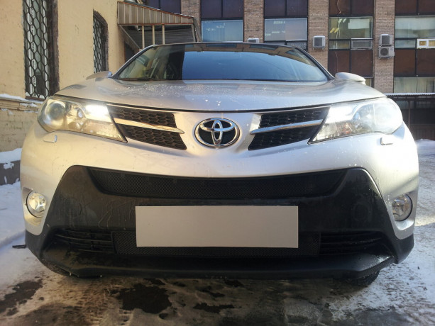 Защита радиатора "Standart" Toyota RAV4 (2012-2015) верх, чёрная купить недорого с доставкой в Красногорск
