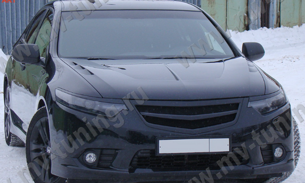 Планка в решетку радиатора "Sport" для Honda Accord VIII (2011-2013) купить недорого с доставкой в Красногорск