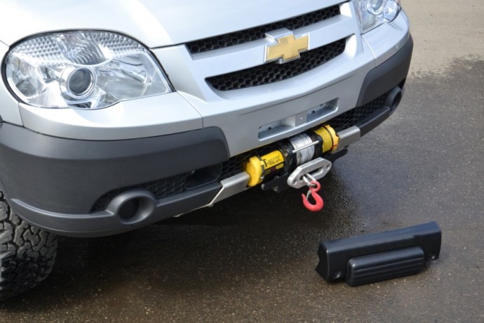 Кронштейн стационарной лебёдки передний для Chevrolet Niv@ купить недорого с доставкой в Красногорск